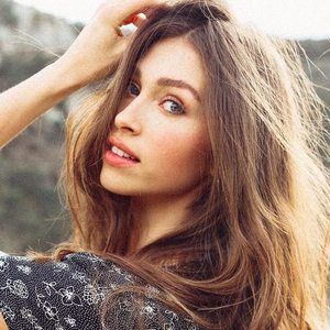 Meet your Posher, Sofia